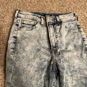 Express distressed jeans